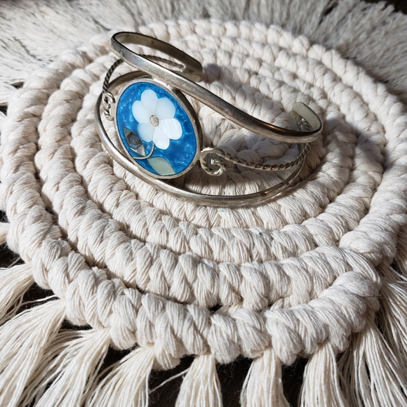 Blue and White Silver Flower Cuff Bracelet - Picture 3 of 7